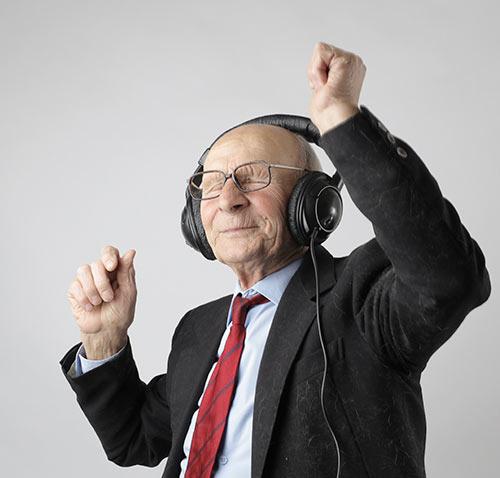 Ancienneté nom de domaine : papy qui danse